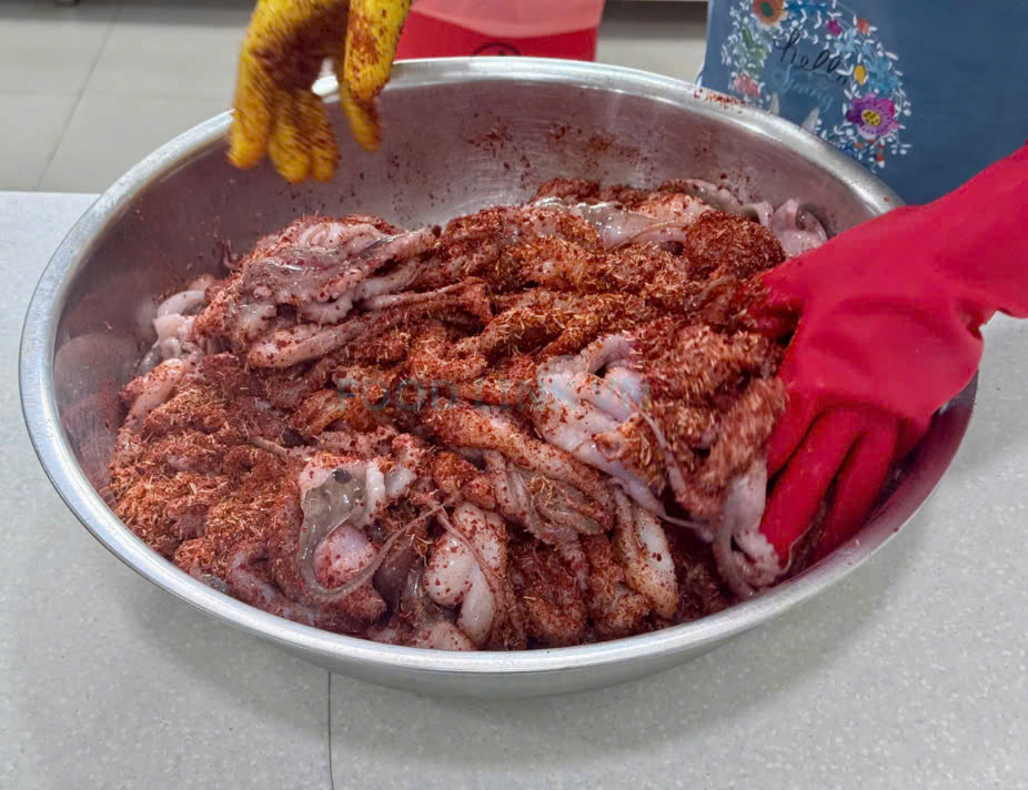 Frozen Grill Seasoned Cut Poulp Squid (Frozen Seasoned Mada Cut)
